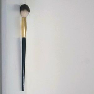 Milani highlighter blending brush